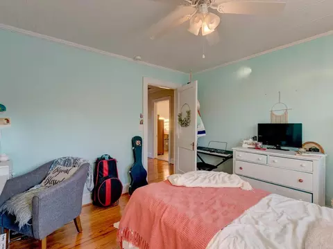 406 E Hill St, Benson, NC 27504 photo 25