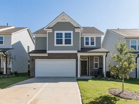 1236 Channel Drop Loop, Zebulon, NC 27597