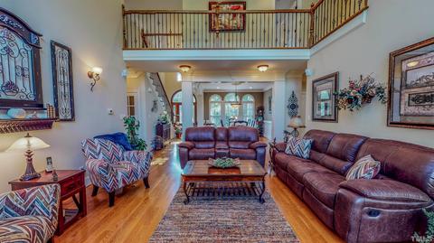 102 Continental Dr, Durham, NC 27712 photo 9