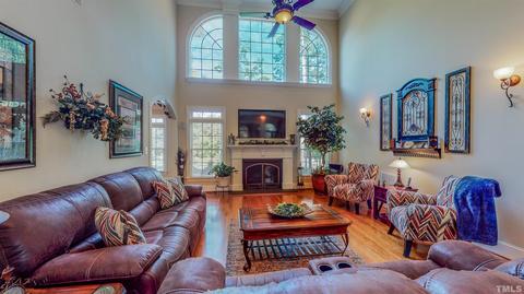 102 Continental Dr, Durham, NC 27712 photo 2