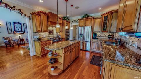 102 Continental Dr, Durham, NC 27712 photo 54