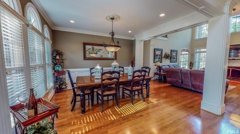 102 Continental Dr, Durham, NC 27712 photo 12