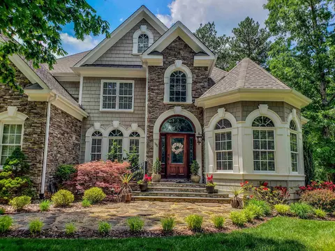 102 Continental Dr, Durham, NC 27712 photo 14