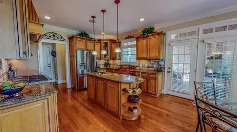 102 Continental Dr, Durham, NC 27712 photo 5