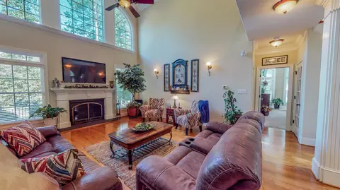 102 Continental Dr, Durham, NC 27712 photo 13