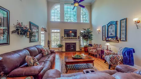 102 Continental Dr, Durham, NC 27712 photo 2