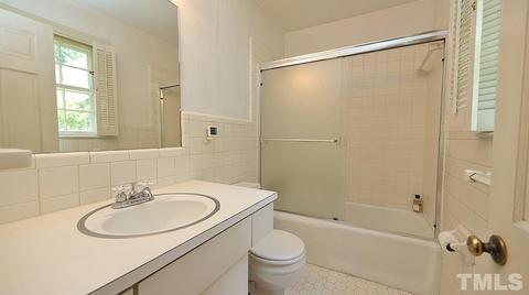 18 Kimberly Dr, Durham, NC 27707 photo 5