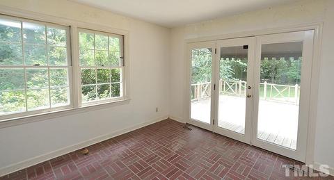 18 Kimberly Dr, Durham, NC 27707 photo 9
