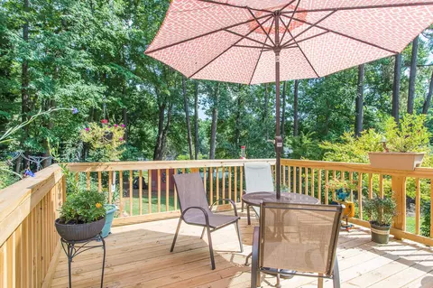 1410 Bramble Dr, Durham, NC 27712 photo 8