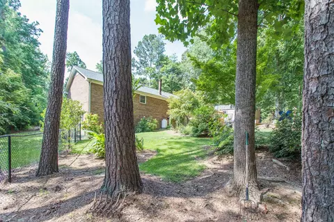 1410 Bramble Dr, Durham, NC 27712 photo 4