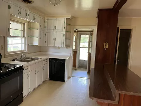 1112 S Brightleaf Blvd, Smithfield, NC 27577 photo 9