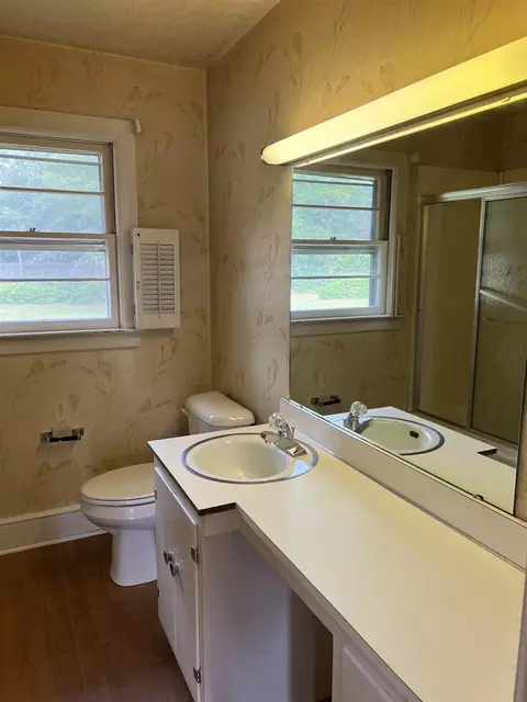 1112 S Brightleaf Blvd, Smithfield, NC 27577 photo 14