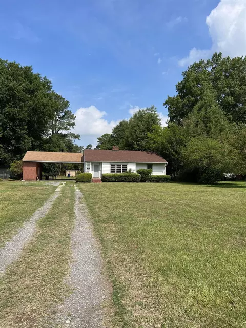 1112 S Brightleaf Blvd, Smithfield, NC 27577 photo 2