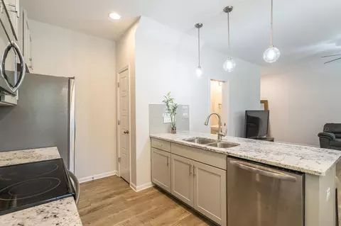 512 N Franklin St, Wake Forest, NC 27587 photo 9