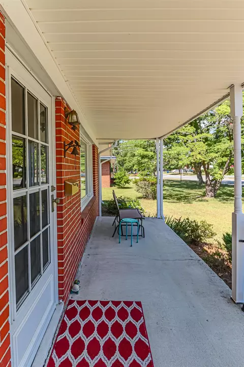 1004 S First St, Smithfield, NC 27577 photo 3