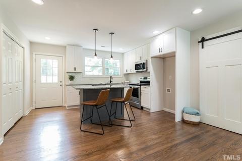 1126 Raynor St, Durham, NC 27703 photo 9