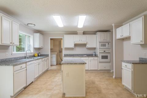 8637 S Creek Rd, Willow Spring, NC 27592 photo 10