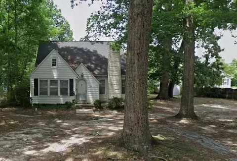 608 E College Ave, Elon, NC 27244 photo 6