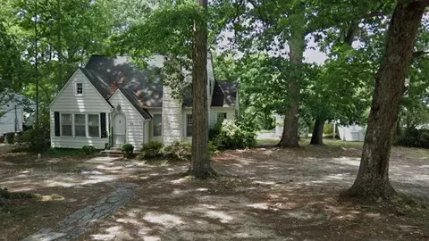 608 E College Ave, Elon, NC 27244 photo 5