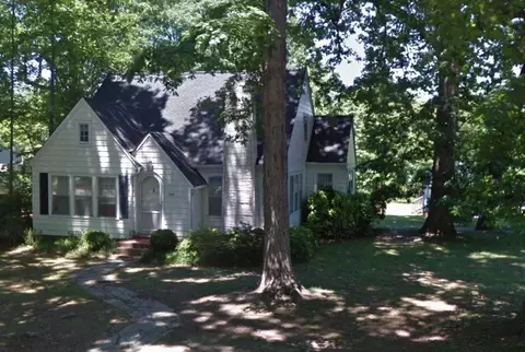608 E College Ave, Elon, NC 27244 photo 2