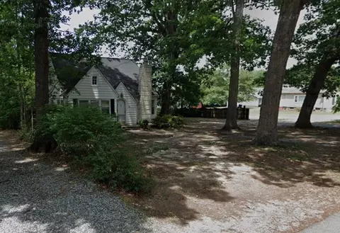608 E College Ave, Elon, NC 27244 photo 7