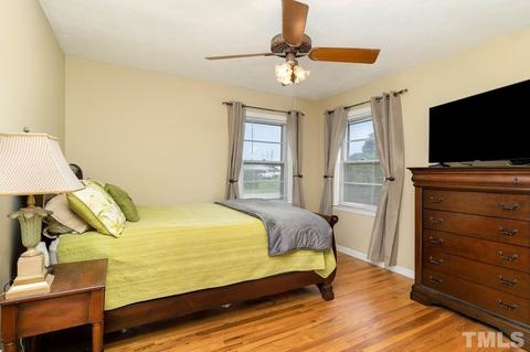 101 N Davis St, Micro, NC 27555 photo 13