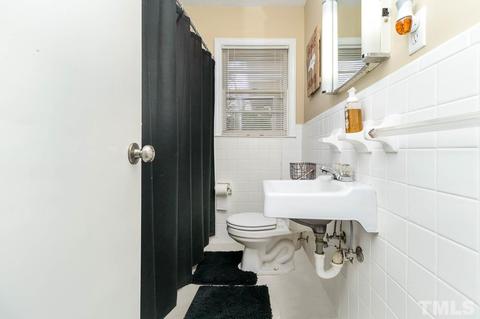 101 N Davis St, Micro, NC 27555 photo 12