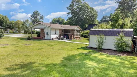 101 N Davis St, Micro, NC 27555 photo 5