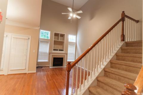 4318 Flintlock Ln, Durham, NC 27704 photo 4