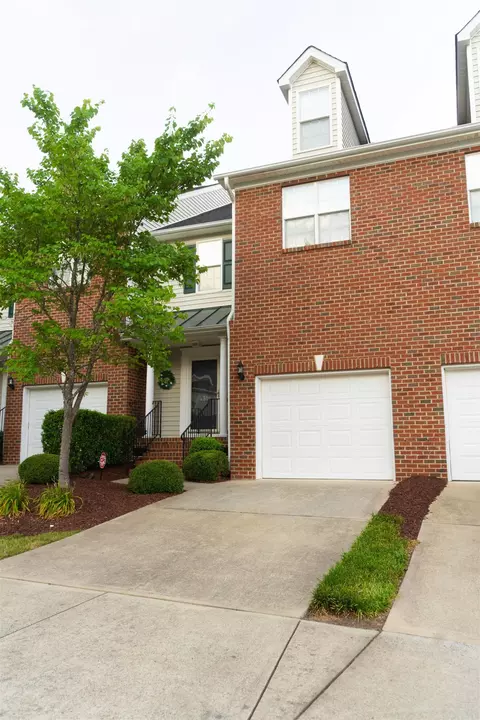 4318 Flintlock Ln, Durham, NC 27704 photo 1