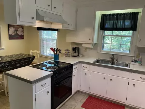 3916 Hulon Dr, Durham, NC 27705 photo 5