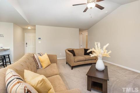 40 Marshfield Dr, Benson, NC 27504 photo 9