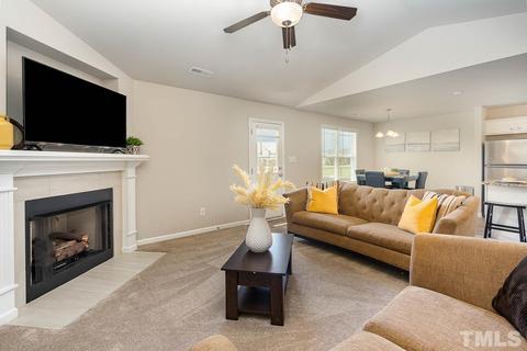 40 Marshfield Dr, Benson, NC 27504 photo 8