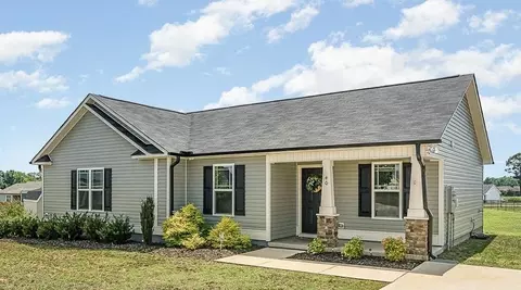 40 Marshfield Dr, Benson, NC 27504 photo 1