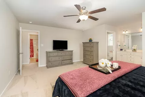 40 Marshfield Dr, Benson, NC 27504 photo 12