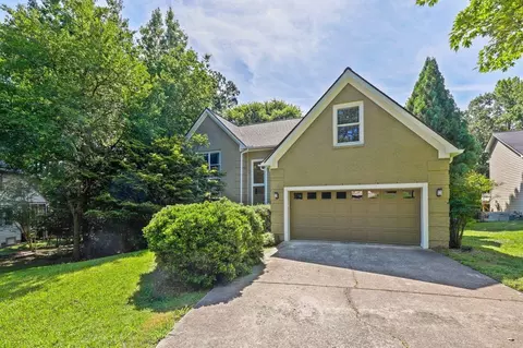 112 Windhover Dr, Chapel Hill, NC 27514 photo 1