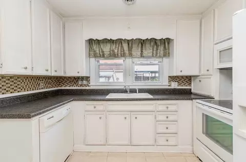406 E 1st St, Princeton, NC 27569 photo 13