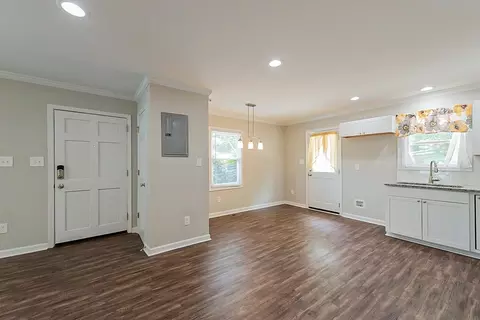 707 Bernice St, Durham, NC 27703 photo 9