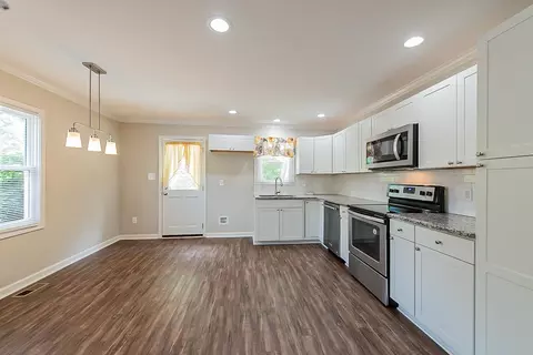 707 Bernice St, Durham, NC 27703 photo 4