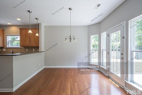 1912 Woodsdale Dr, Durham, NC 27703 photo 10