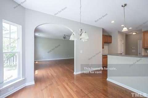 1912 Woodsdale Dr, Durham, NC 27703 photo 11