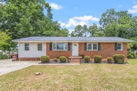 105 May St, Dunn, NC 28334 photo 1