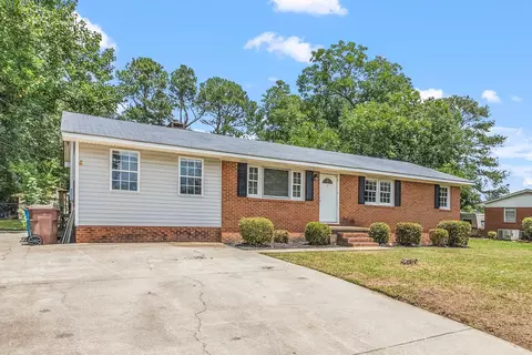 105 May St, Dunn, NC 28334 photo 2