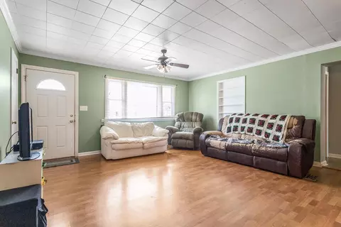 105 May St, Dunn, NC 28334 photo 4