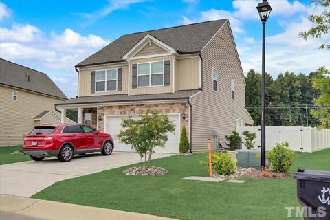 225 Highview Dr, Benson, NC 27504 photo 2