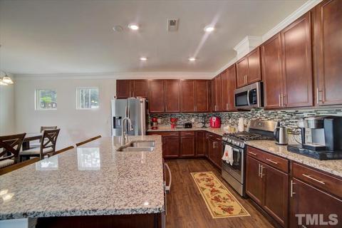 225 Highview Dr, Benson, NC 27504 photo 5