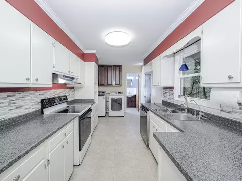 1314 Old Trinity Cir, Raleigh, NC 27607 photo 9