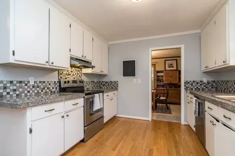 5117 Shagbark Dr, Durham, NC 27703 photo 9
