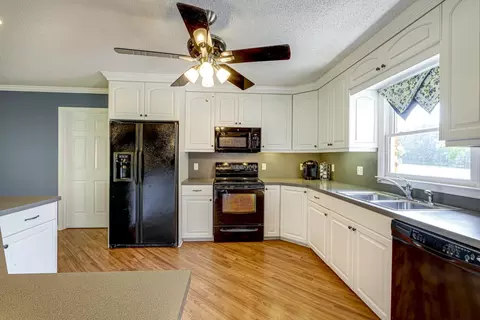 2822 Ellis Rd, Durham, NC 27703 photo 11