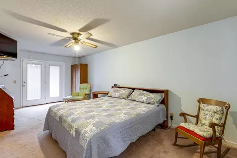 2822 Ellis Rd, Durham, NC 27703 photo 24
